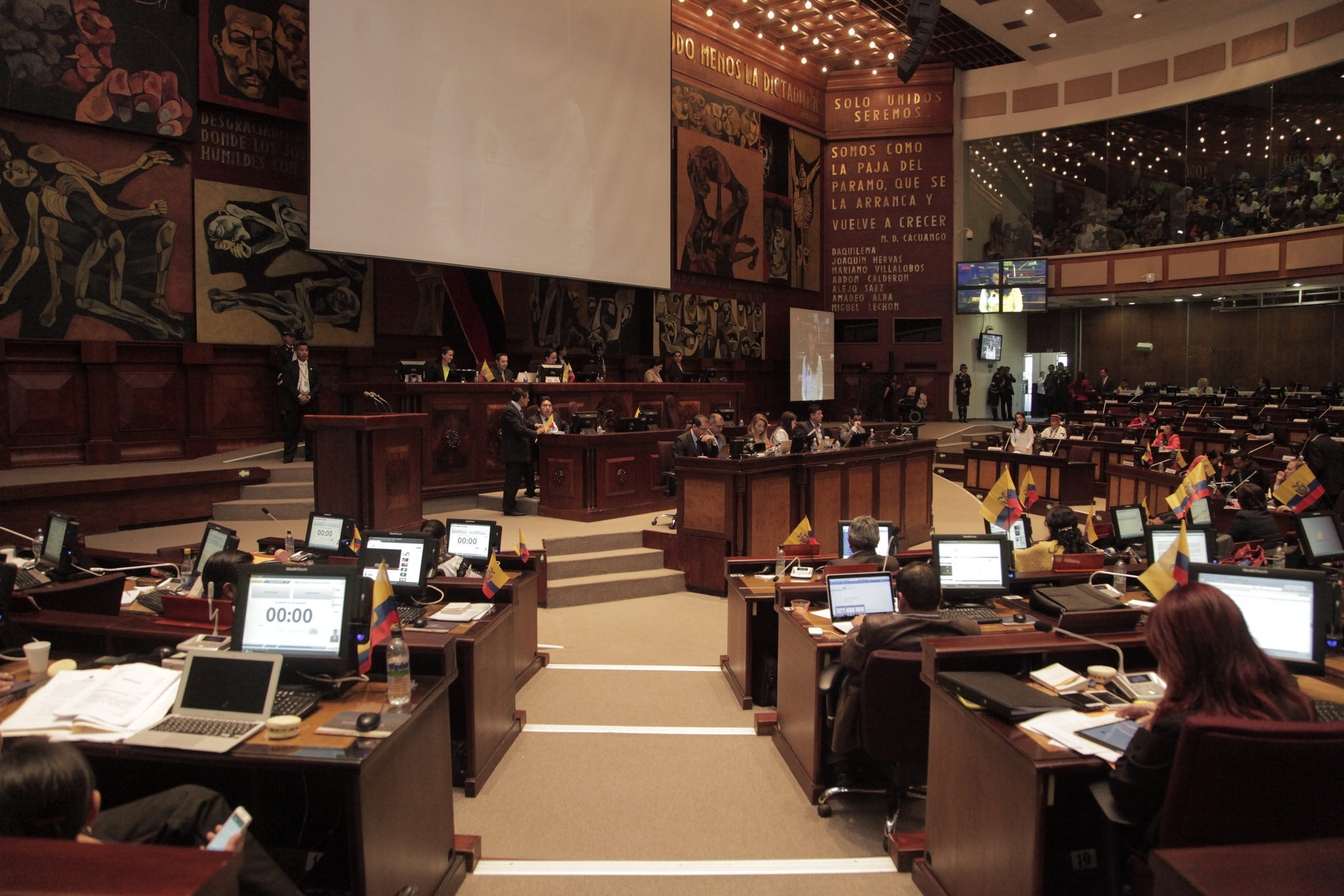 Transitoria mantendrá ‘candado’ en la Constitución para elecciones del 2017