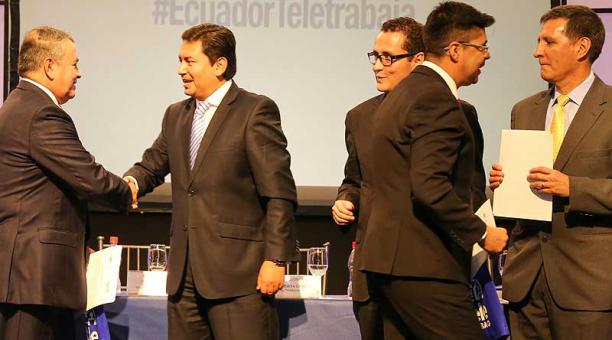 Lista la norma para trabajar desde la casa