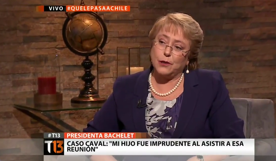 Michelle Bachelet pide la renuncia a su gabinete