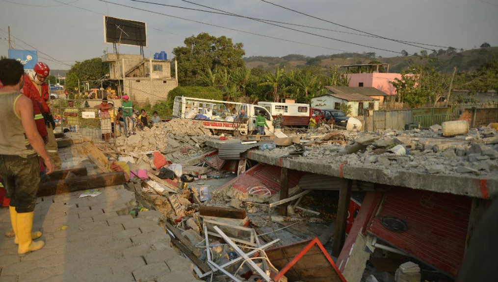 Tres muertos y 70 construcciones con daños por sismos