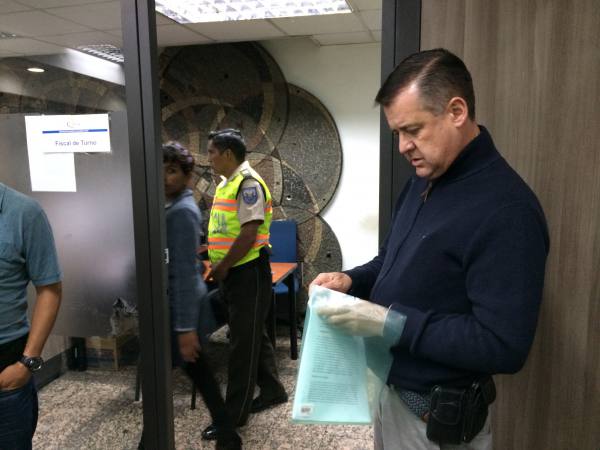 Andrés Páez pide investigar las ‘papeletas planchaditas’ del recuento