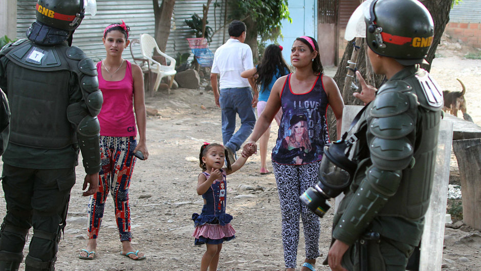 Colombia le dará nacionalidad a venezolanos de familias deportadas