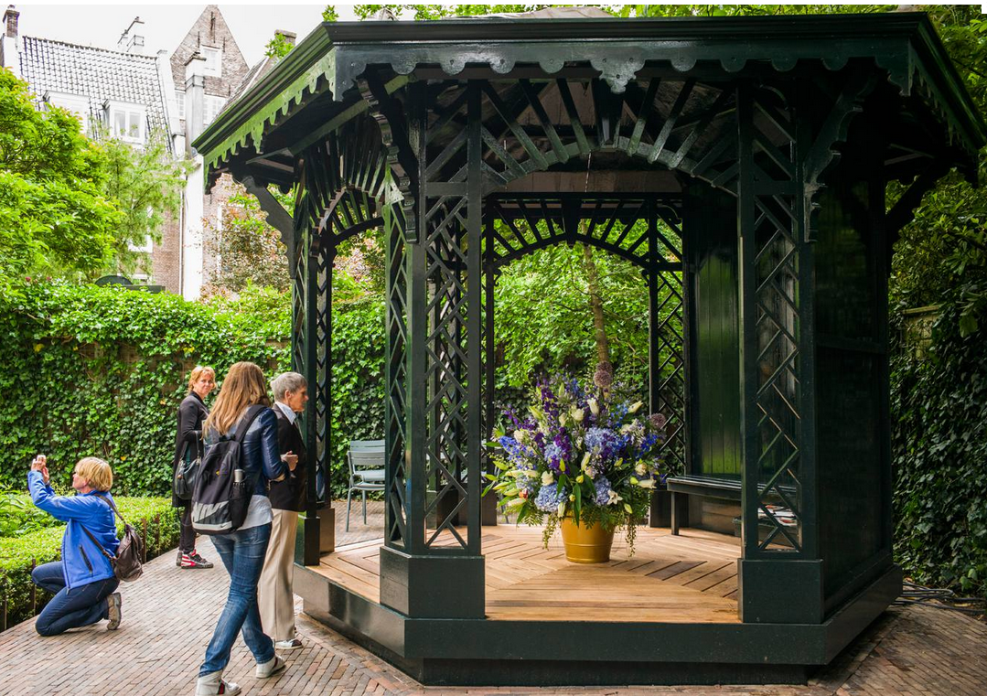 Flores ecuatorianas en jardines de Ámsterdam