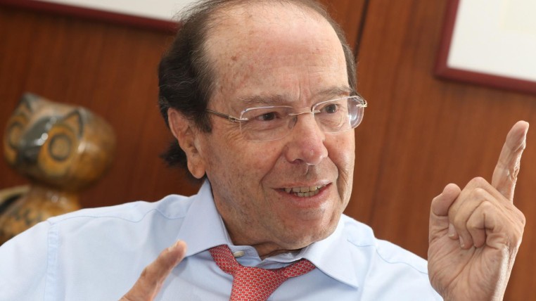 Osvaldo Hurtado: “No estoy ni estaré en campaña electoral”