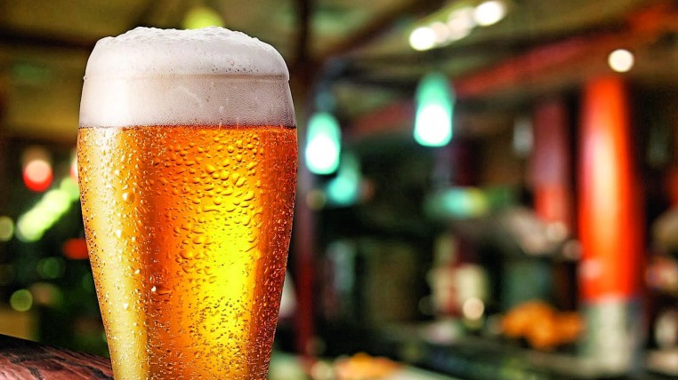 La unión cervecera se frena por la aparición de un tercero