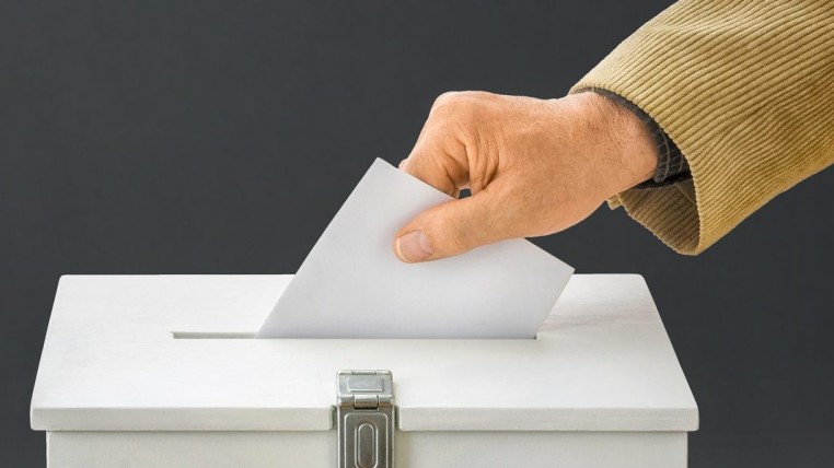 La incertidumbre política le sale más cara a Ecuador