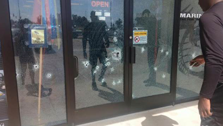 Hombre armado mata a cuatro infantes de Marina en Chattanooga, Tennessee